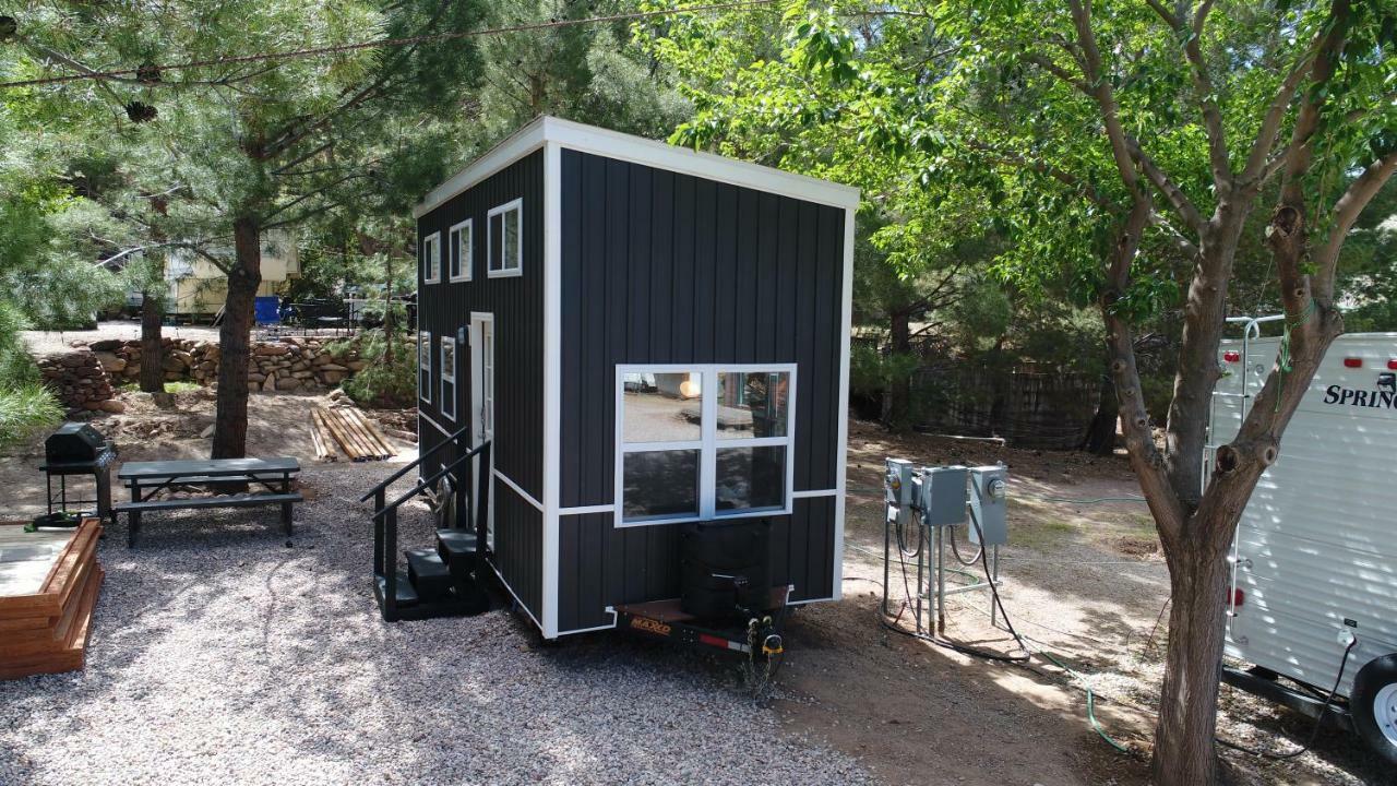 Hygge Tiny Home HUE-gah Leeds Eksteriør billede